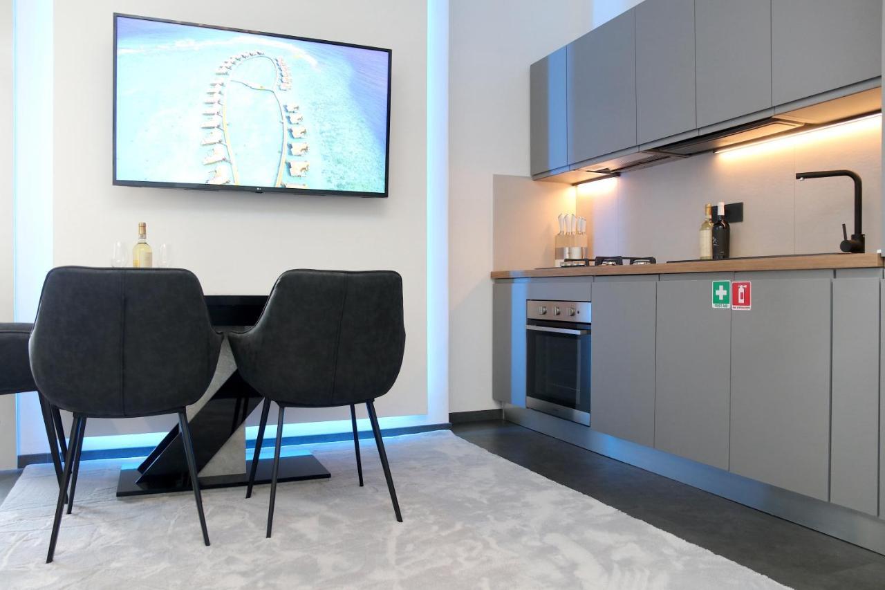 Luxury Pure! Bazzoni 2-Room Suite, Fully Equipped 奧爾比亞 外观 照片